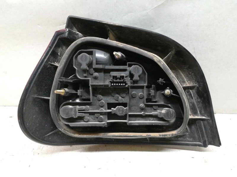 Recambio de piloto trasero derecho para renault megane i berlina hatchback (ba0) 1.4e rl referencia OEM IAM   
