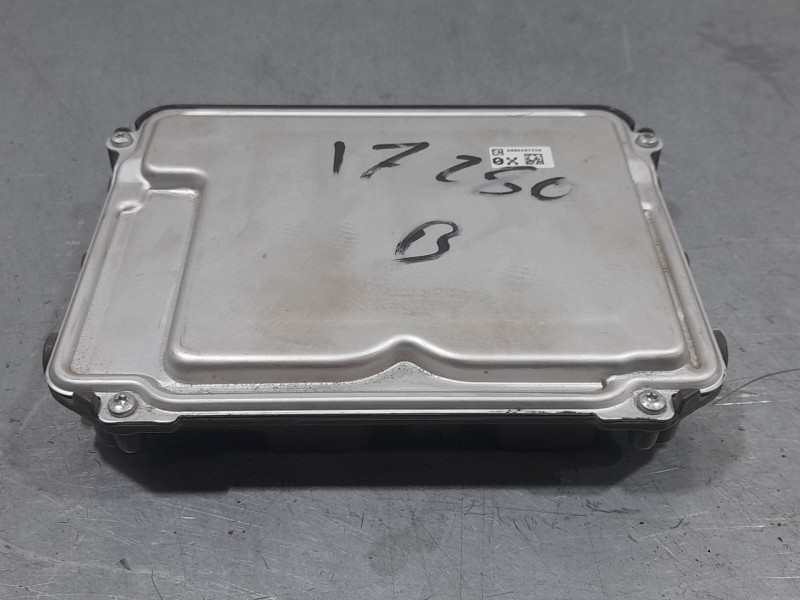 Recambio de centralita motor uce para toyota auris (_e18_) 1.4 d-4d (nde180_) referencia OEM IAM 896610ZM00 0281031657 BOSCH