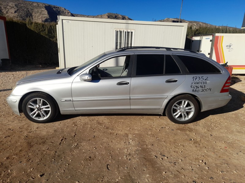 mercedes-benz clase c t-model (s203) del año 2004