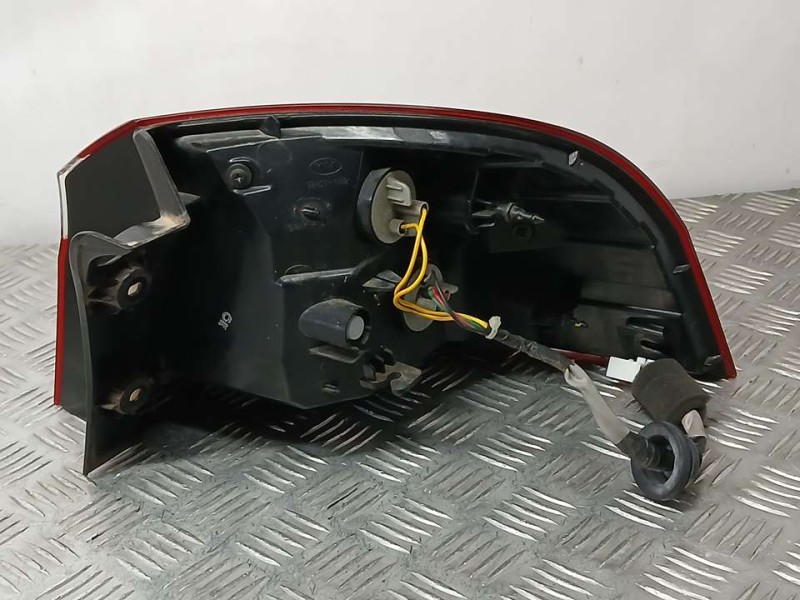 Recambio de piloto trasero izquierdo para kia rio concept referencia OEM IAM 924051W000 924011W2 EXTERIOR