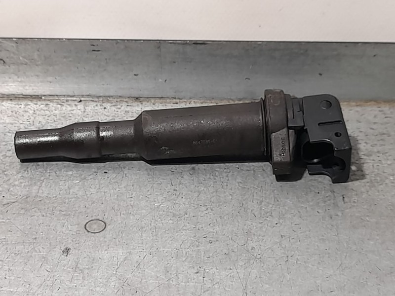 Recambio de bobina encendido para peugeot 3008 confort referencia OEM IAM 864768901 0221504470 BOSCH