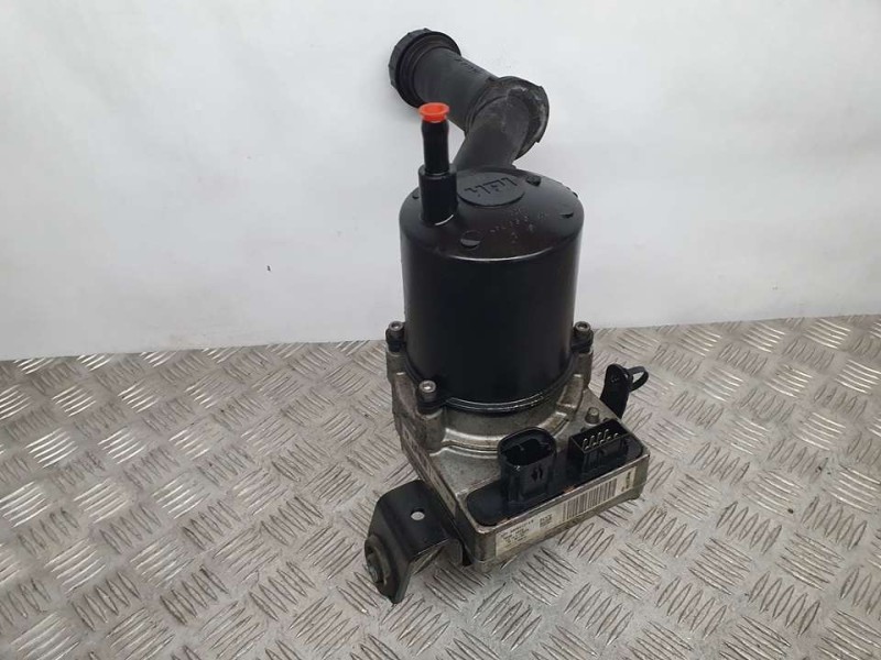 Recambio de bomba direccion electrica para citroën c4 coupe vtr referencia OEM IAM 9657613580 A5094111K 