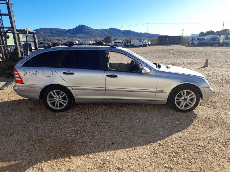 mercedes-benz clase c t-model (s203) del año 2004