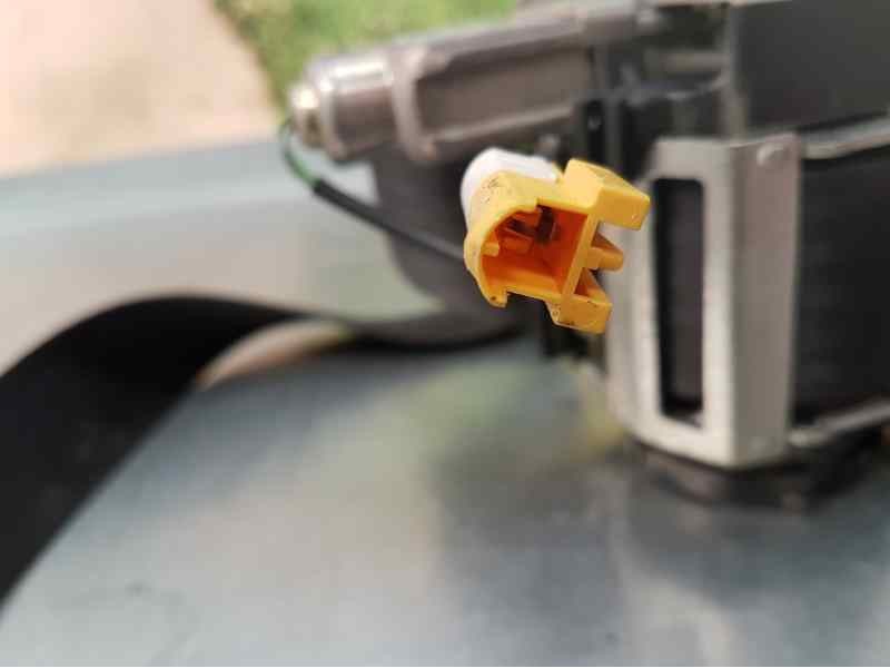 Recambio de pretensor airbag derecho para lancia ypsilon (101) 1.2 16v argento referencia OEM IAM   