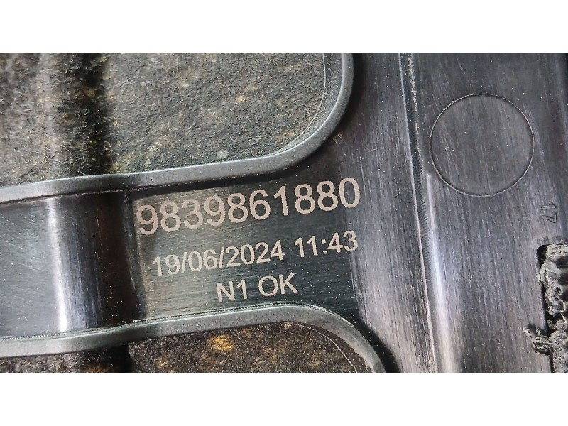 Recambio de tapa motor para citroën c4 iii (ba_, bb_, bc_) 1.2 puretech 130 (bahnsa, bahnsb) referencia OEM IAM 9839861880  