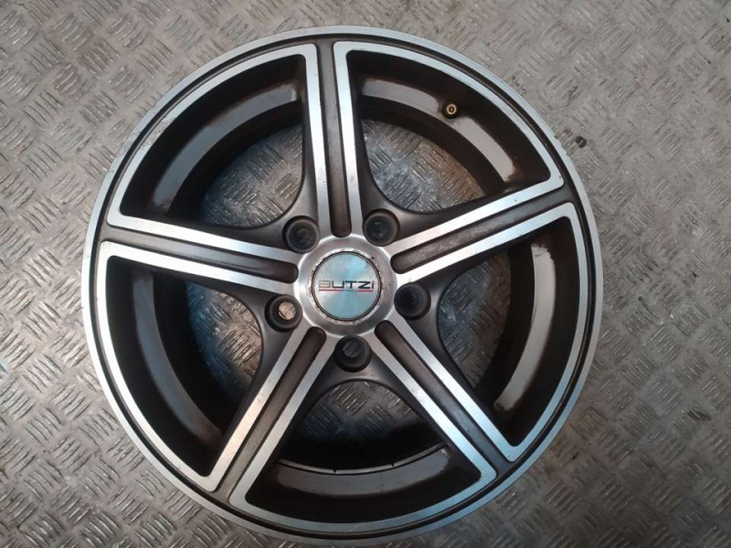 Recambio de juego llantas aluminio para kia soul diva referencia OEM IAM 6.5X15 5 TORN ET40 ALUMINIO 