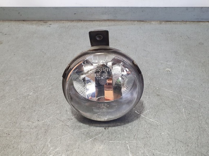 Recambio de faro antiniebla izquierdo para chevrolet captiva 2.0 vcdi lt referencia OEM IAM   