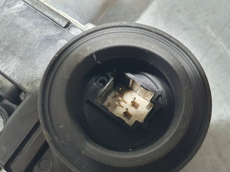 Recambio de elevalunas trasero derecho para toyota land cruiser (j15) vx referencia OEM IAM SIN REF  7 PINES