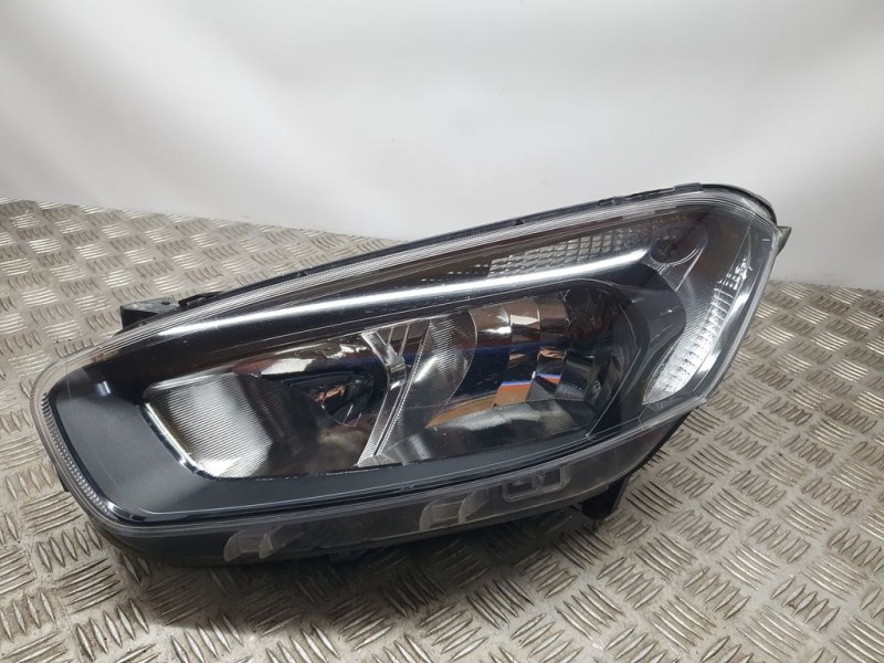 Recambio de faro izquierdo para ford tourneo courier (c4a) ambiente referencia OEM IAM ET7613W030CK  