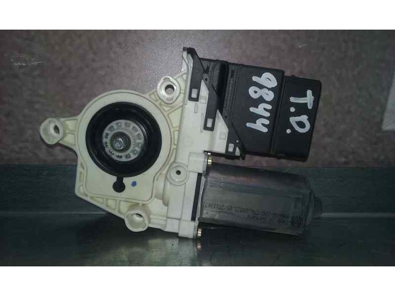 Recambio de motor elevalunas trasero derecho para volkswagen touran (1t1) advance referencia OEM IAM 1K0959704B 18 PINS 
