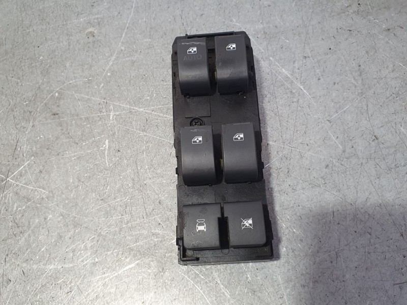 Recambio de mando elevalunas delantero izquierdo para chevrolet captiva 2.0 vcdi lt referencia OEM IAM 202005436  