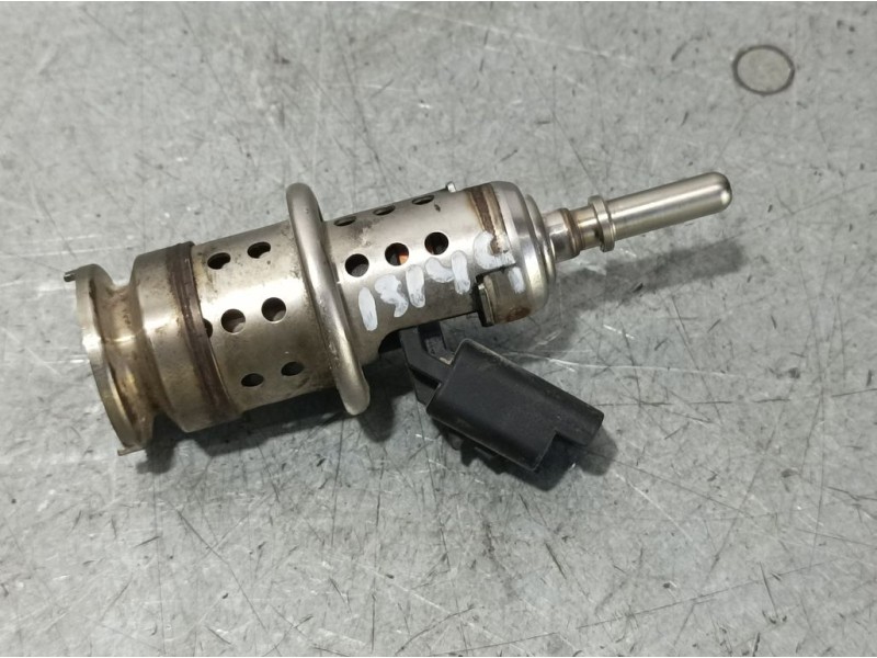 Recambio de inyector adblue para peugeot rifter active nav+ standard referencia OEM IAM 9813930180  