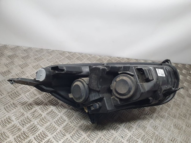 Recambio de faro izquierdo para ford tourneo courier (c4a) ambiente referencia OEM IAM ET7613W030CK  