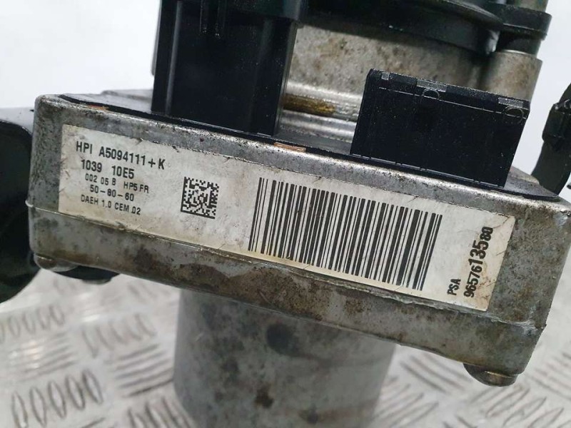 Recambio de bomba direccion electrica para citroën c4 coupe vtr referencia OEM IAM 9657613580 A5094111K 