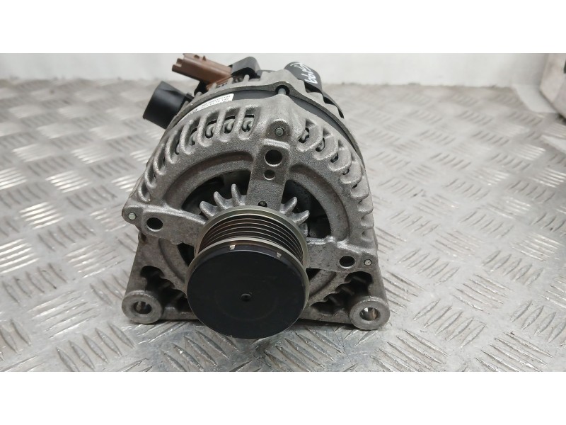 Recambio de alternador para peugeot 3008 gt line referencia OEM IAM 9835688980 DENSO MS1042117143