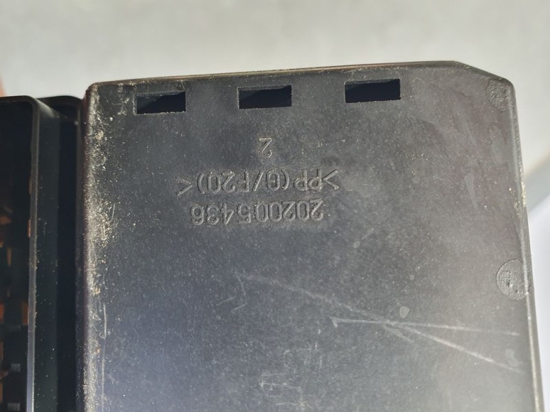 Recambio de mando elevalunas delantero izquierdo para chevrolet captiva 2.0 vcdi lt referencia OEM IAM 202005436  