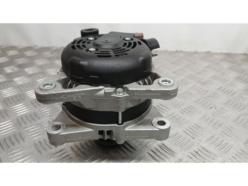 Recambio de alternador para peugeot 3008 gt line referencia OEM IAM 9835688980 DENSO MS1042117143