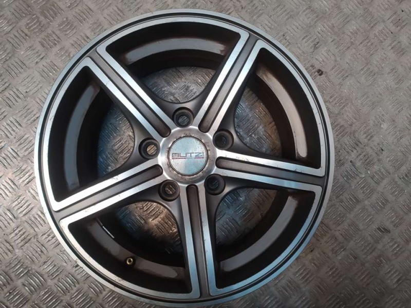 Recambio de juego llantas aluminio para kia soul diva referencia OEM IAM 6.5X15 5 TORN ET40 ALUMINIO 