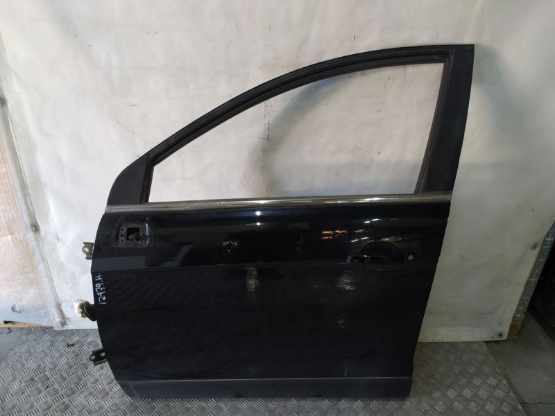Recambio de puerta delantera izquierda para chevrolet captiva 2.0 vcdi lt referencia OEM IAM   