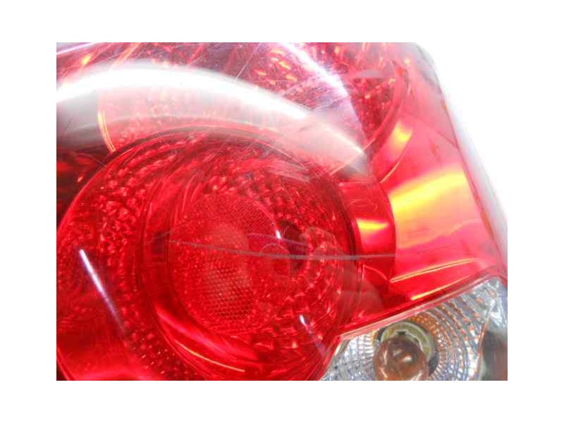 Recambio de piloto trasero derecho para daewoo kalos 1.2 se referencia OEM IAM   ROZADO