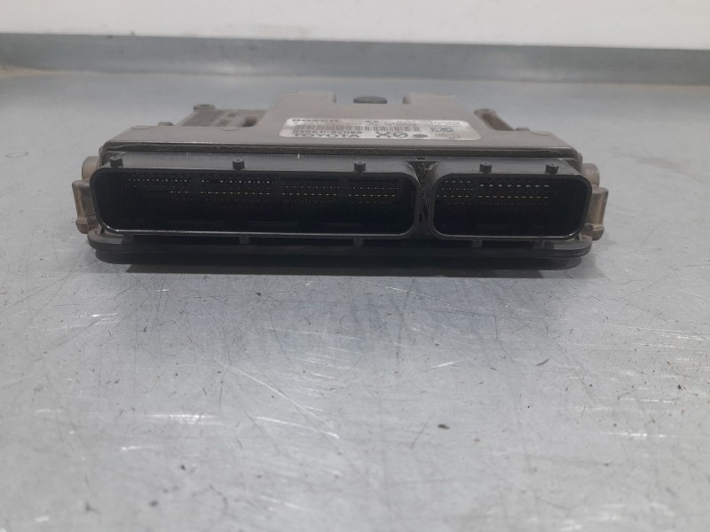 Recambio de centralita motor uce para toyota auris (_e18_) 1.4 d-4d (nde180_) referencia OEM IAM 896610ZM00 0281031657 BOSCH