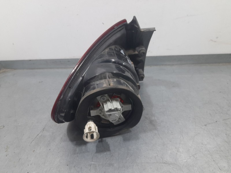 Recambio de piloto trasero derecho para seat altea (5p1) 1.2 tsi referencia OEM IAM 5P0945096J  