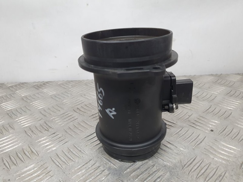 Recambio de caudalimetro para audi q7 (4l) 3.0 tdi referencia OEM IAM 059906461K AFH7046 CLAVIJA TOCADA
