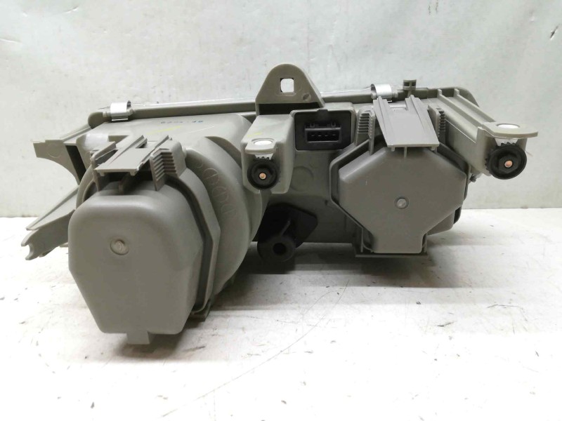 Recambio de faro izquierdo para alfa romeo 145 referencia OEM IAM   