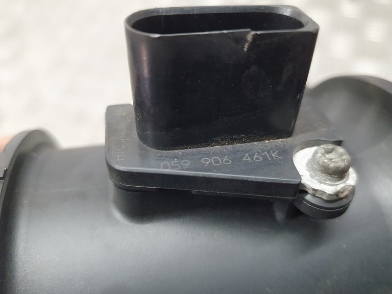 Recambio de caudalimetro para audi q7 (4l) 3.0 tdi referencia OEM IAM 059906461K AFH7046 CLAVIJA TOCADA