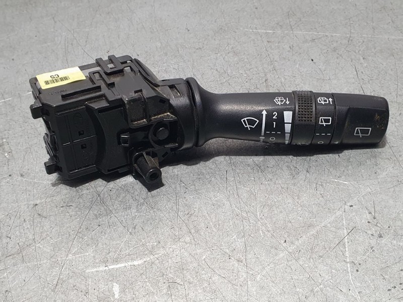 Recambio de mando limpia para kia rio concept referencia OEM IAM KNADM511AG6034711  