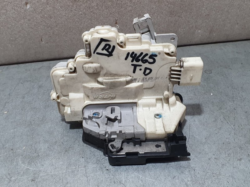 Recambio de cerradura puerta trasera derecha para audi q7 (4l) 3.0 tdi referencia OEM IAM SIN REF  
