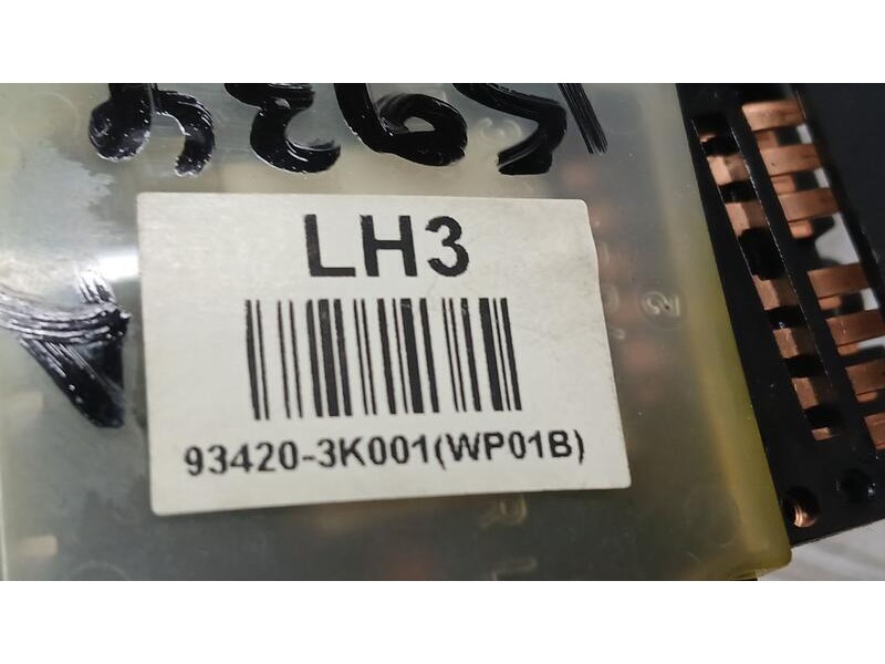 Recambio de mando limpia para hyundai sonata (nf) estyle referencia OEM IAM 934203K001  