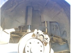 PLASTICO PASE RUEDA TRAS. DCH. 5F0810972A 