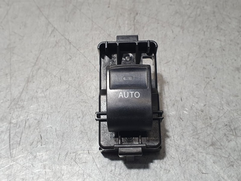 Recambio de mando elevalunas delantero derecho para toyota land cruiser (j15) vx referencia OEM IAM 0860A83  