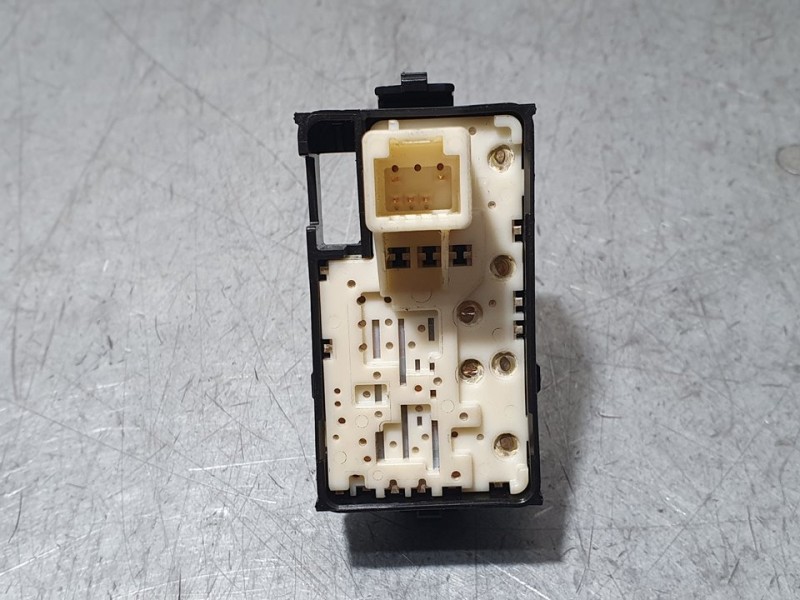 Recambio de mando elevalunas delantero derecho para toyota land cruiser (j15) vx referencia OEM IAM 0860A83  