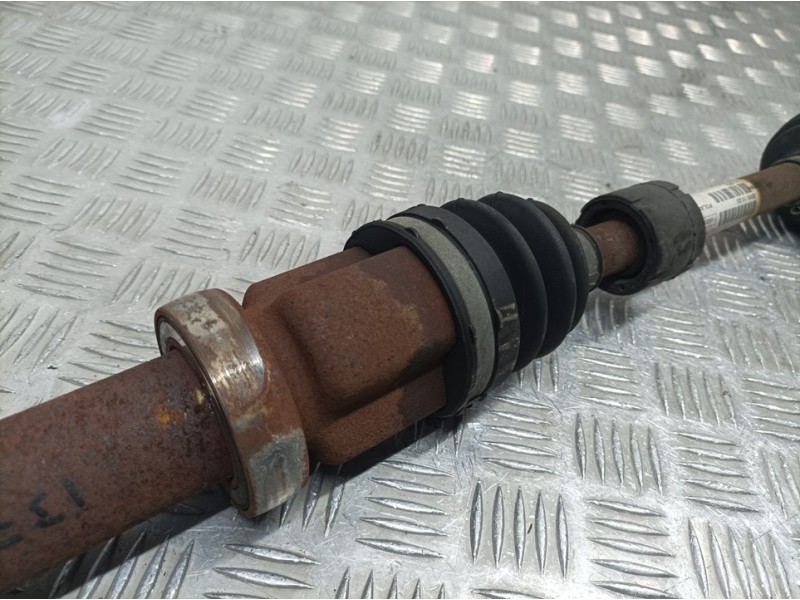 Recambio de transmision delantera derecha para ford fiesta (cb1) trend referencia OEM IAM 8V513B436AE  