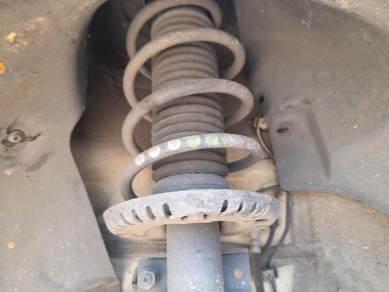 Recambio de amortiguador delantero izquierdo para skoda rapid spaceback (nh1) 1.2 tsi referencia OEM IAM 6R0413031BF  