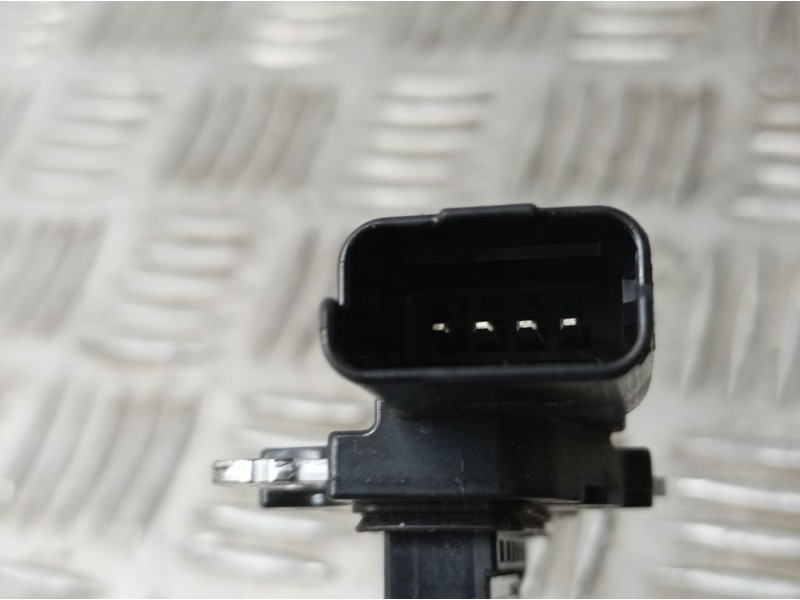 Recambio de caudalimetro para peugeot rifter acristalada referencia OEM IAM 9677093080 AFH50M27 HITACHI