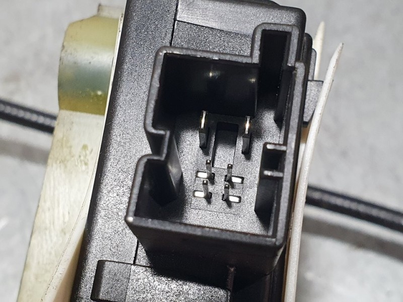 Recambio de elevalunas delantero derecho para audi q7 (4l) 3.0 tdi referencia OEM IAM 4L0837462A 1021986337 ELECTRICO 6 PINES