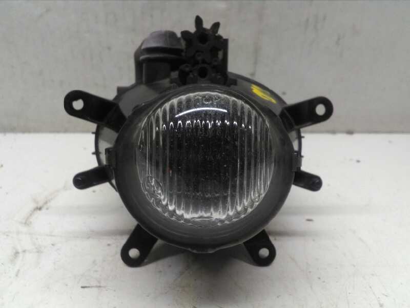 Recambio de faro antiniebla derecho para bmw serie 3 berlina (e46) 320d referencia OEM IAM   