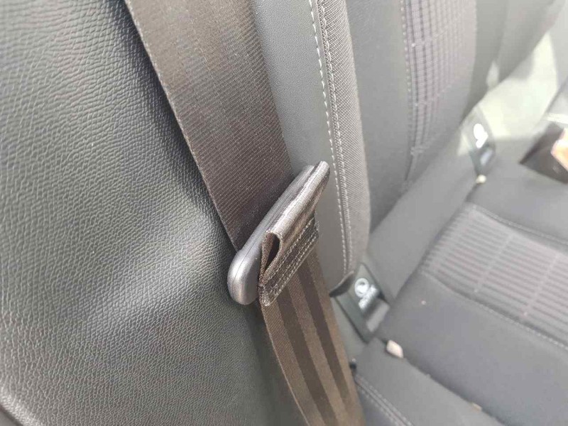 Recambio de cinturon seguridad trasero derecho para peugeot 308 allure referencia OEM IAM 96777143 XX  