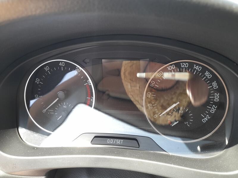 Recambio de cuadro instrumentos para skoda rapid spaceback (nh1) 1.2 tsi referencia OEM IAM 5JA920740  