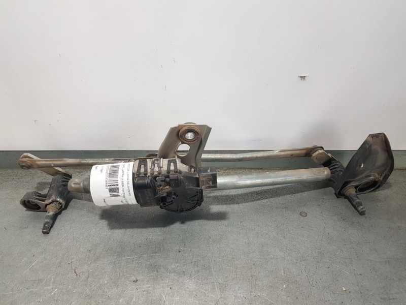 Recambio de motor limpia delantero para opel astra h berlina enjoy referencia OEM IAM 390241538  BOSCH