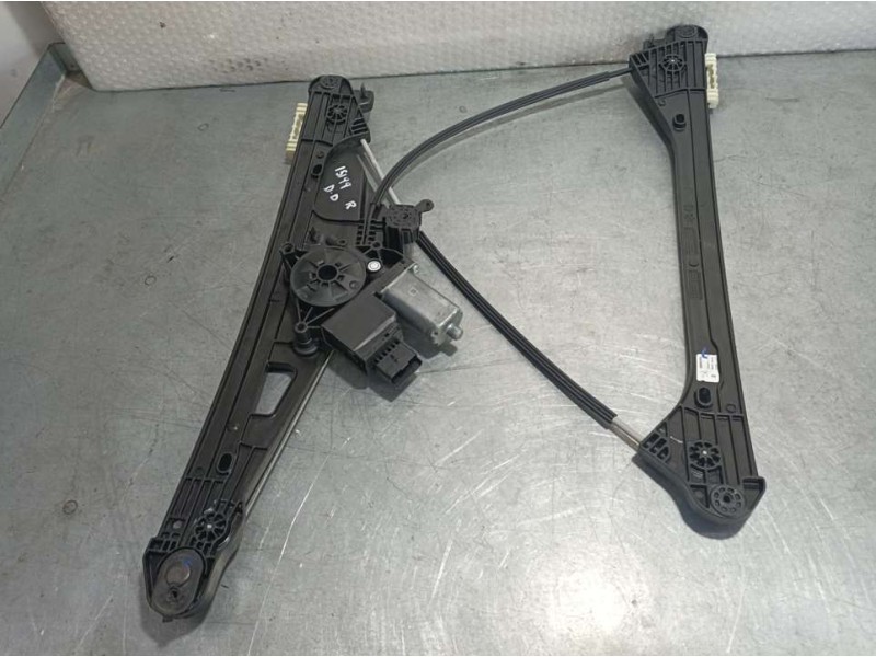 Recambio de elevalunas delantero derecho para peugeot 3008 gt line referencia OEM IAM 9830389280  ELECTRICO