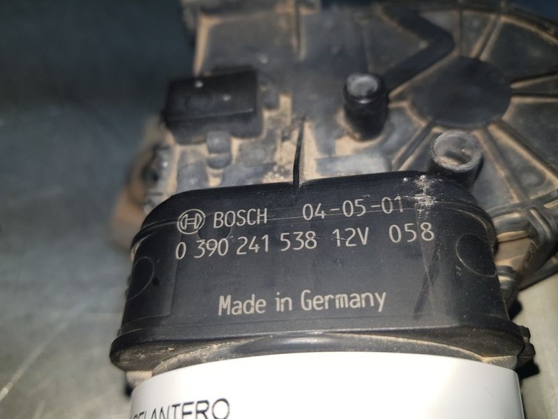 Recambio de motor limpia delantero para opel astra h berlina enjoy referencia OEM IAM 390241538  BOSCH