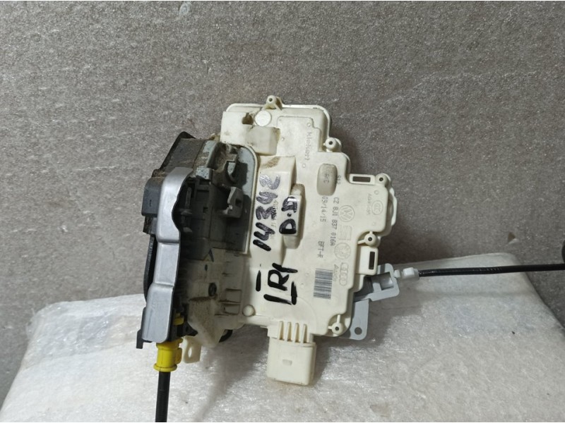 Recambio de cerradura puerta delantera derecha para audi a4 ber. (b8) básico referencia OEM IAM 8J1837016A  ELECTRICA 7 PINS