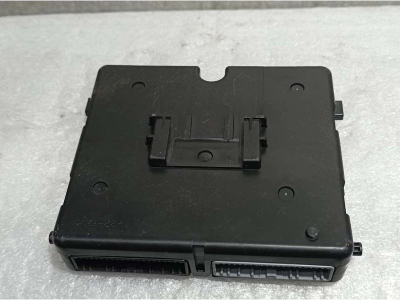 Recambio de modulo electronico para dacia sandero 1.0 tce 90 referencia OEM IAM 285255204R 27760E911C CALSONIC KANSEI