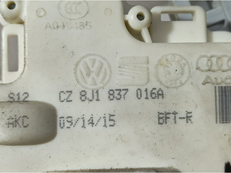 Recambio de cerradura puerta delantera derecha para audi a4 ber. (b8) básico referencia OEM IAM 8J1837016A  ELECTRICA 7 PINS