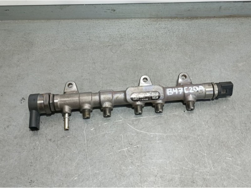 Recambio de rampa inyectora para bmw serie x1 (f48) 2.0 16v turbodiesel referencia OEM IAM 851415402 0445214315 BOSCH