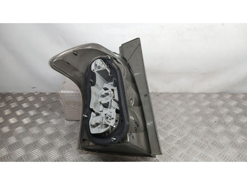 Recambio de piloto trasero derecho para toyota corolla verso (zer_, zze12_, r1_) 2.2 d-4d (aur10_) referencia OEM IAM 815510F020